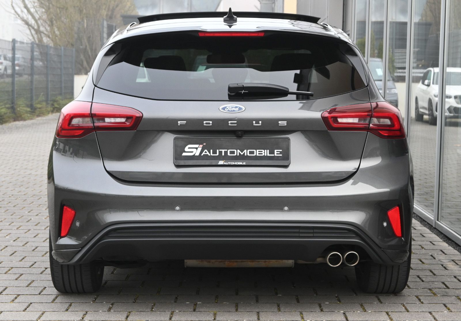 Fahrzeugabbildung Ford Focus 1.5D ST-Line X °ACC°B&O°HUD°PANO°STANDHEIZ