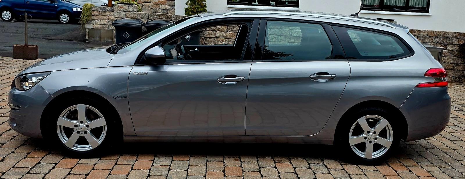 Peugeot 308 2015 — photo 10