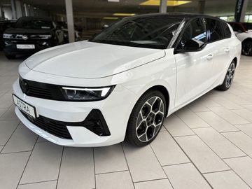 Fotografie Opel Astra Sports Tourer 1.2 Turbo GS