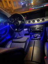 Mercedes-Benz 220 - Mercedes-Benz 220 mit Diesel-Antrieb: Kombi