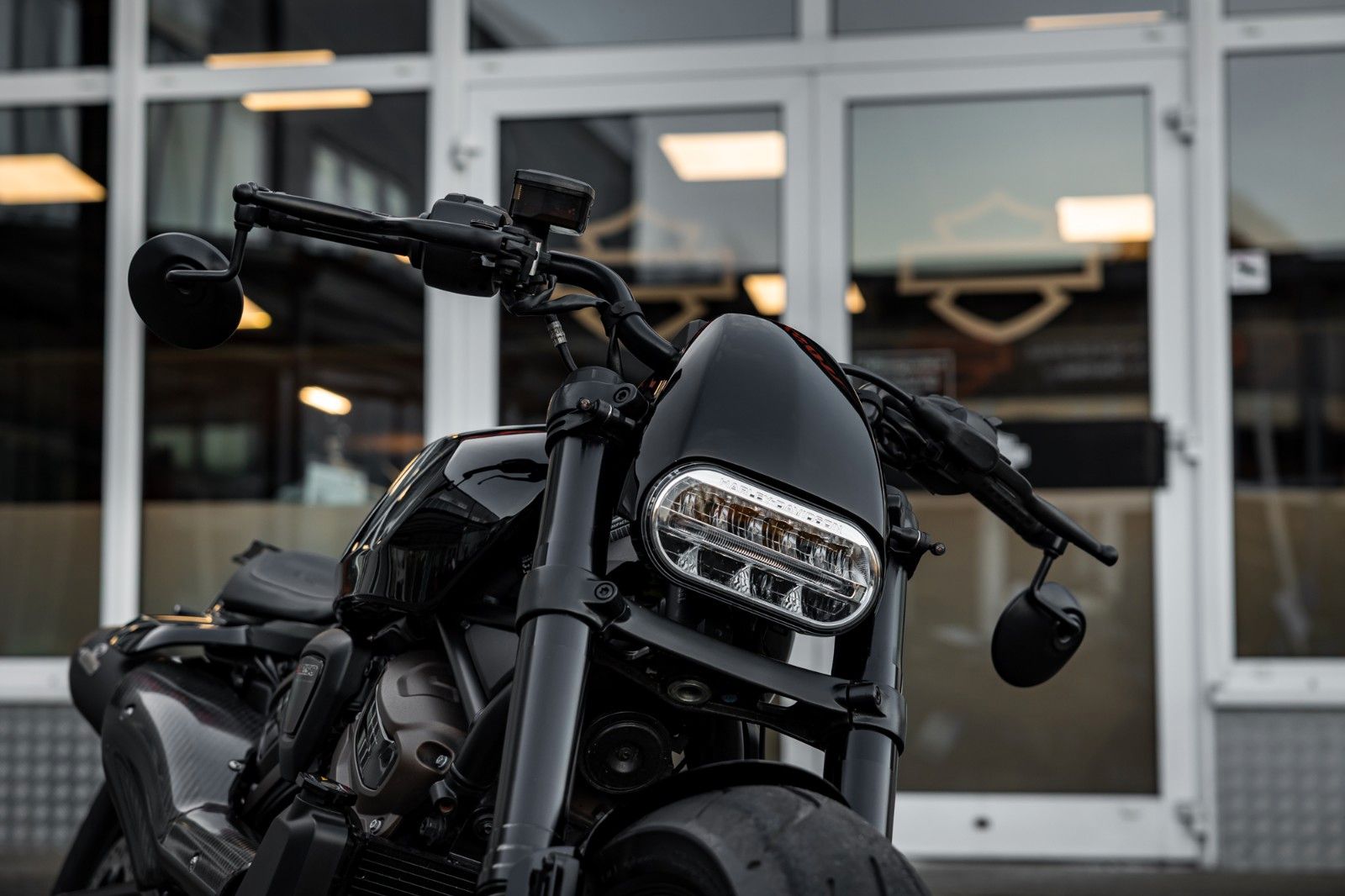 Fahrzeugabbildung Harley-Davidson RH1250S Sportster S - Jekill&Hyde -