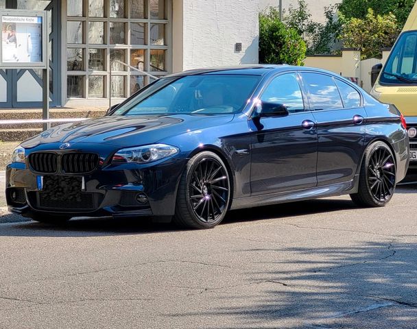 BMW F10 520d M-PAKET CARBONSCHWARZ