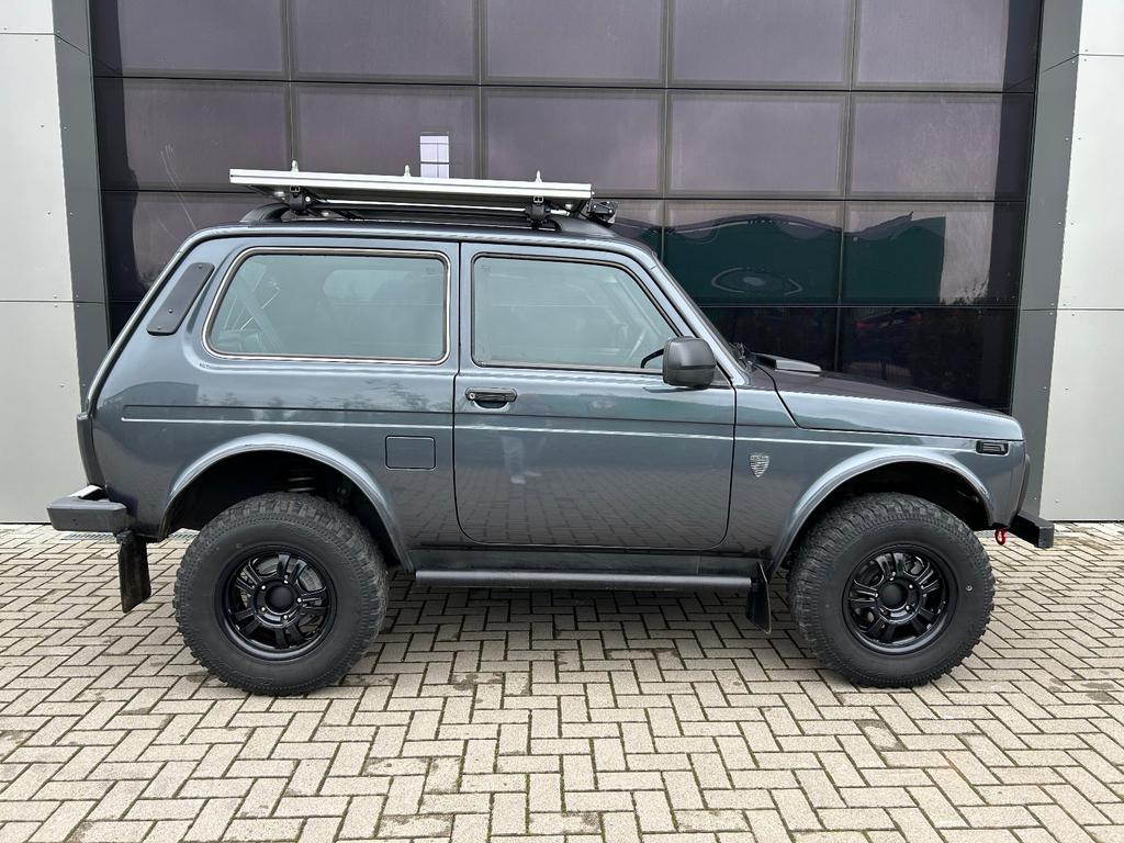 Lada Niva