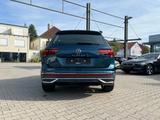 Volkswagen Tiguan 2.0 TDI Elegance 4Motion *LED Navi Leder* - Volkswagen Tiguan: 4motion