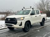 Toyota Hilux Double Cab Comfort 4x4 1.Hand H2,H4,L4 - Toyota Hilux: 4x2