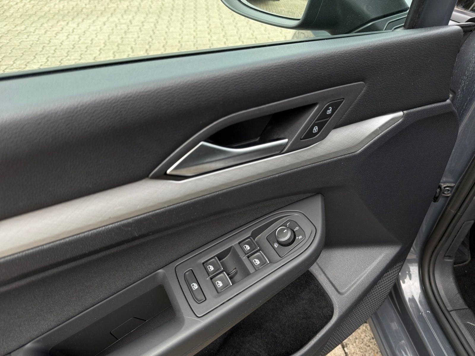Volkswagen Golf Variant VIII 2.0 TDI 6-Gang Life NAVI/AHK/L, миниатюра 11