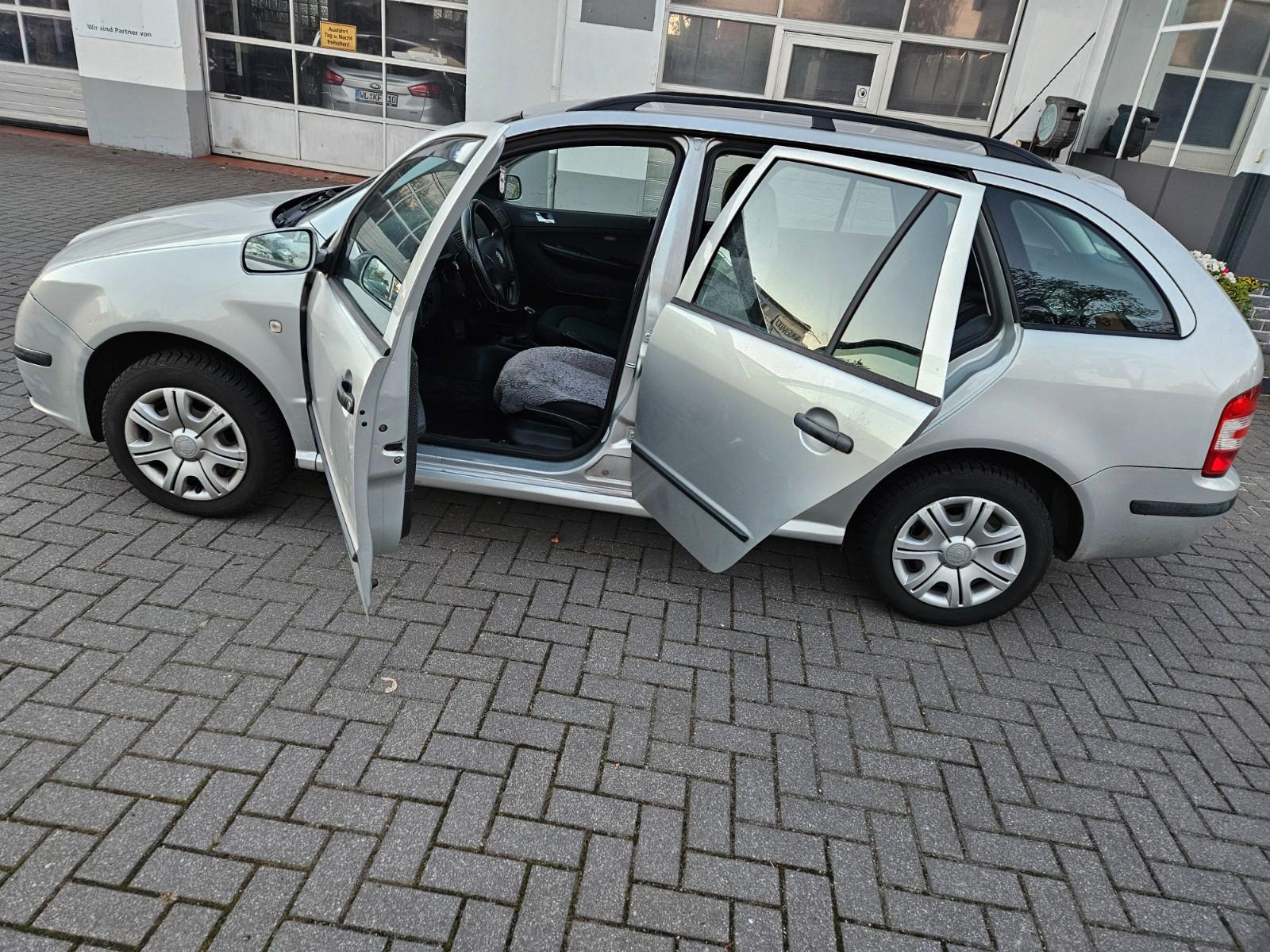 Skoda Fabia 2007 — photo 11