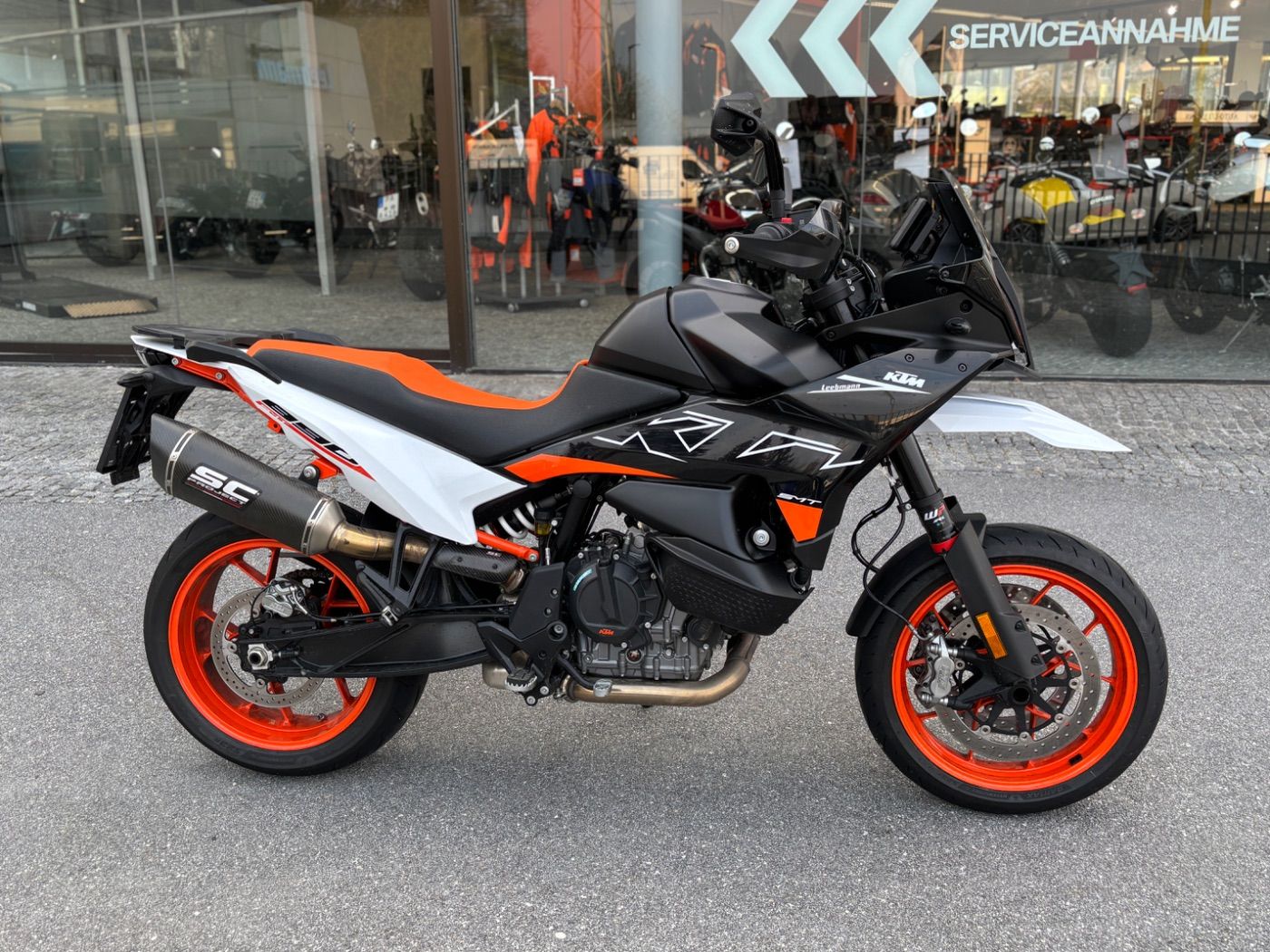 Fahrzeugabbildung KTM 890 SMT Modell 2023