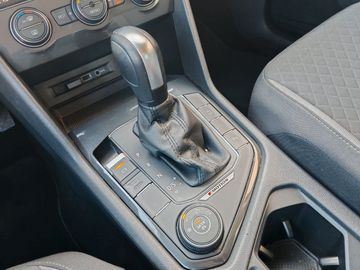 Volkswagen Tiguan - 12