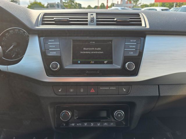 SKODA Fabia — Foto 21
