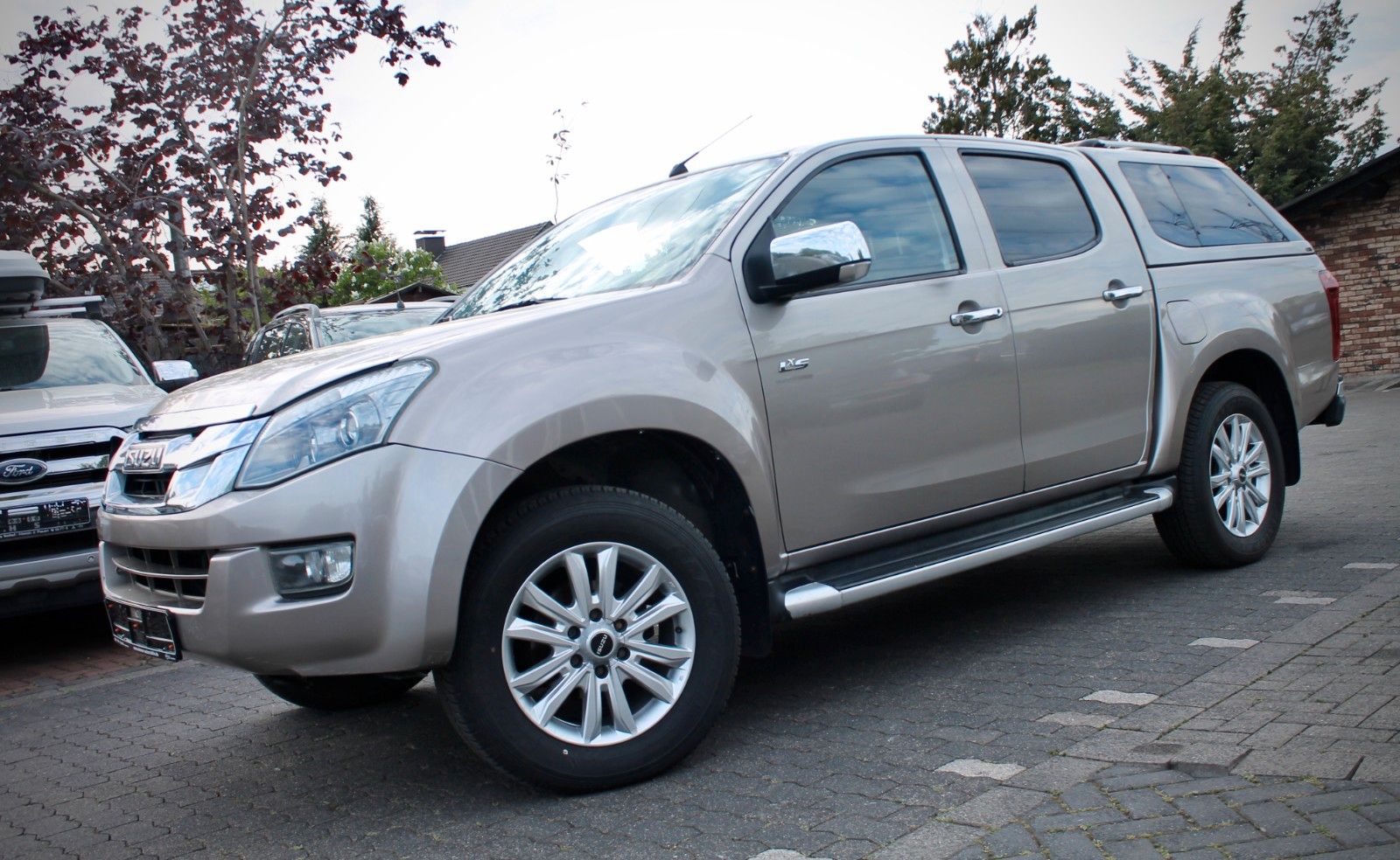 ISUZU D-Max