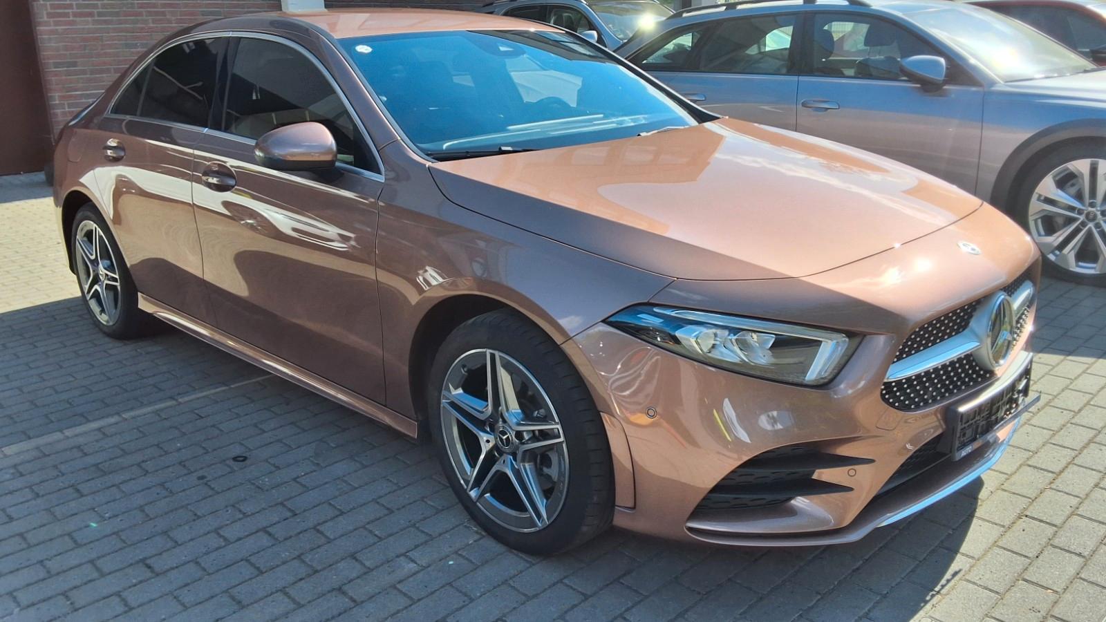 Mercedes-Benz A 250 Limousine AMG Line Top 1.Hand