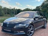 Skoda Superb Combi 2.0 TDI*Sportline 4x4 STHZ*AHK* - Skoda mit Diesel-Antrieb: Allradantrieb, Kombi, 0