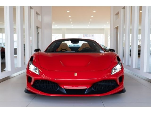 Ferrari F8 Spider*Lift*Racing Seats*LED*