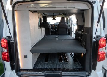 Fahrzeugabbildung Opel Zafira Life CROSSCAMP M|AHK|KÜCHE|FLEX|4xBETT