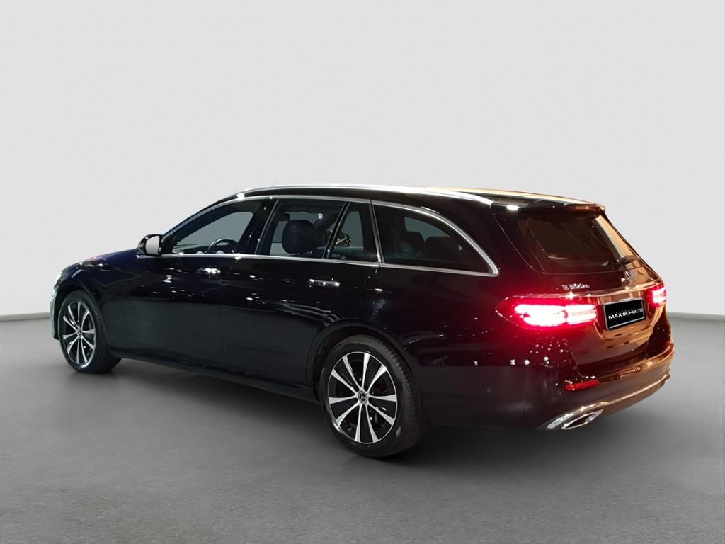 Fahrzeugabbildung Mercedes-Benz E 300 e T-Modell LED*HUD*Nav*MEMORY*Pano*PDC*360