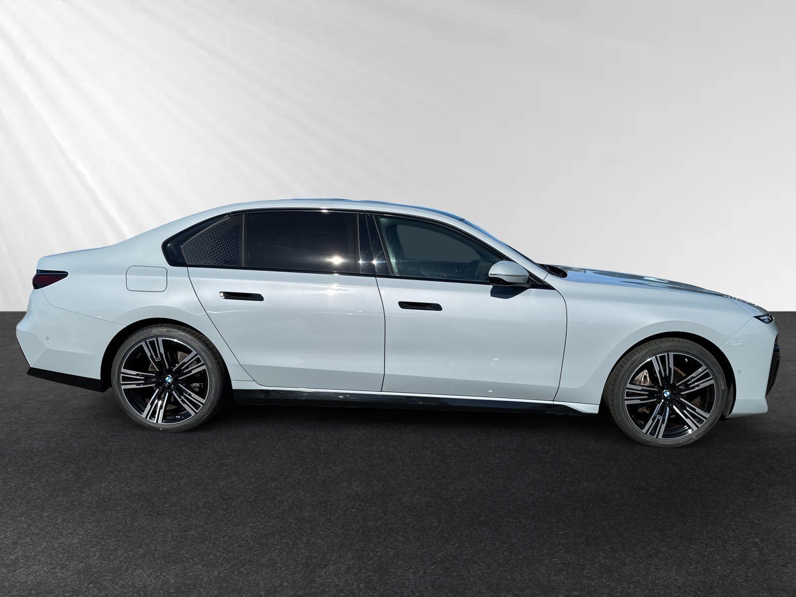 BMW 740 - Bild 2