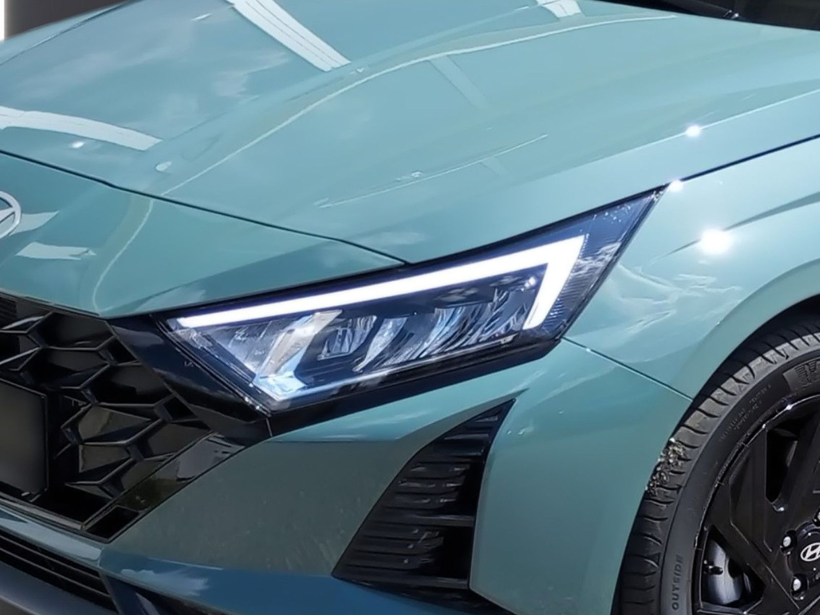 Fahrzeugabbildung Hyundai i20 90PS DCT Blackline Mj.26