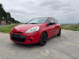 Renault Clio Authentique 1.2 16V 75 Authentique - Renault Clio: Authentique