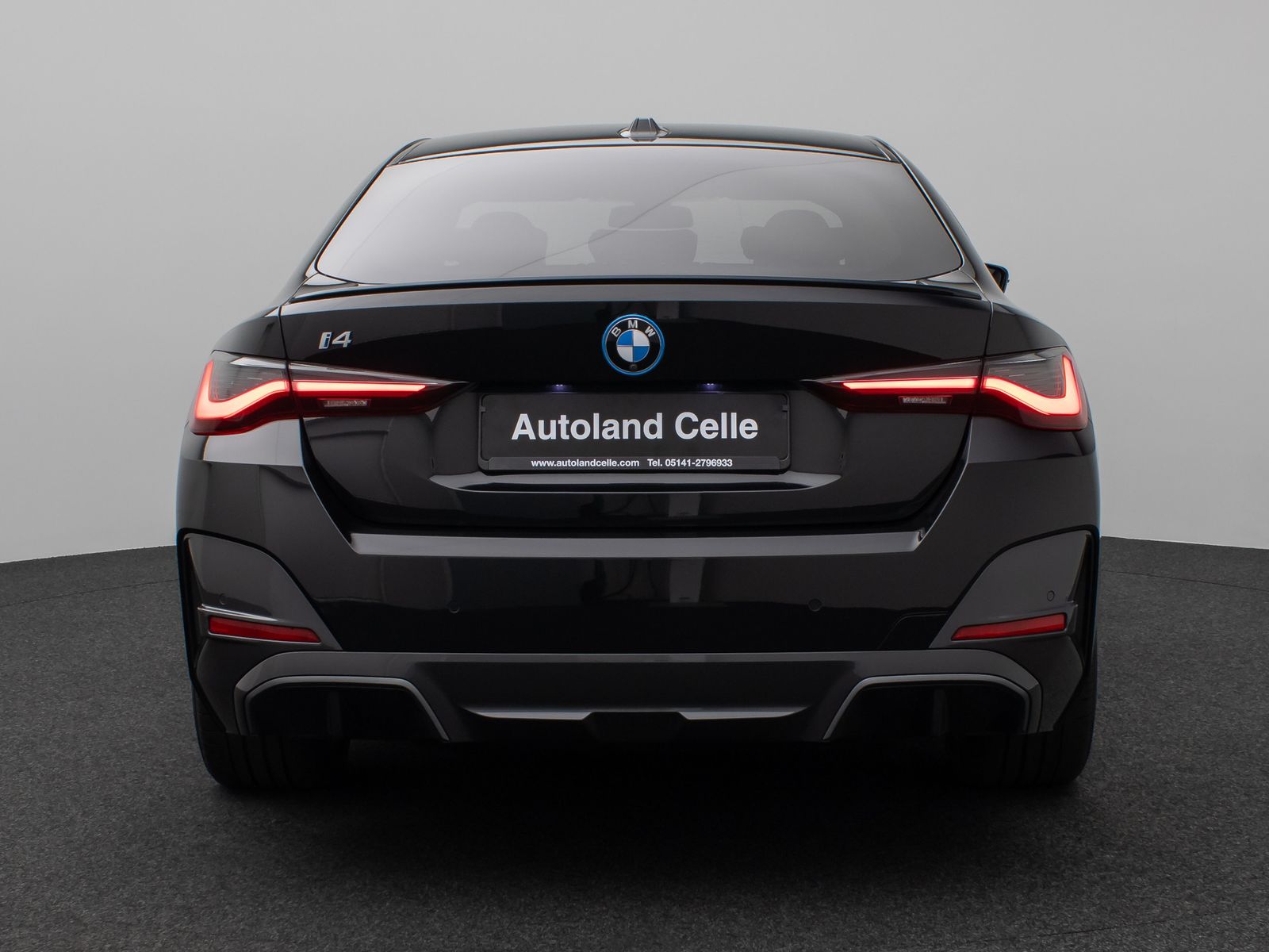 Fahrzeugabbildung BMW i4 eD40 M Sport Kamera DAB H/K Komfort 18Zoll