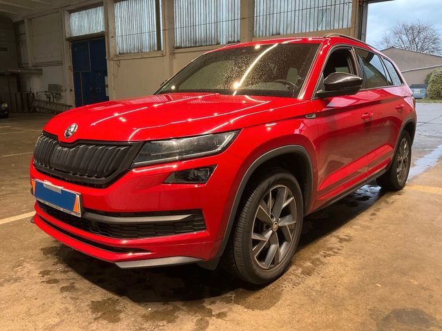 Skoda KODIAQ 2.0TDI SPORTLINE  4x4 AHK ACC SHZ CAM LED