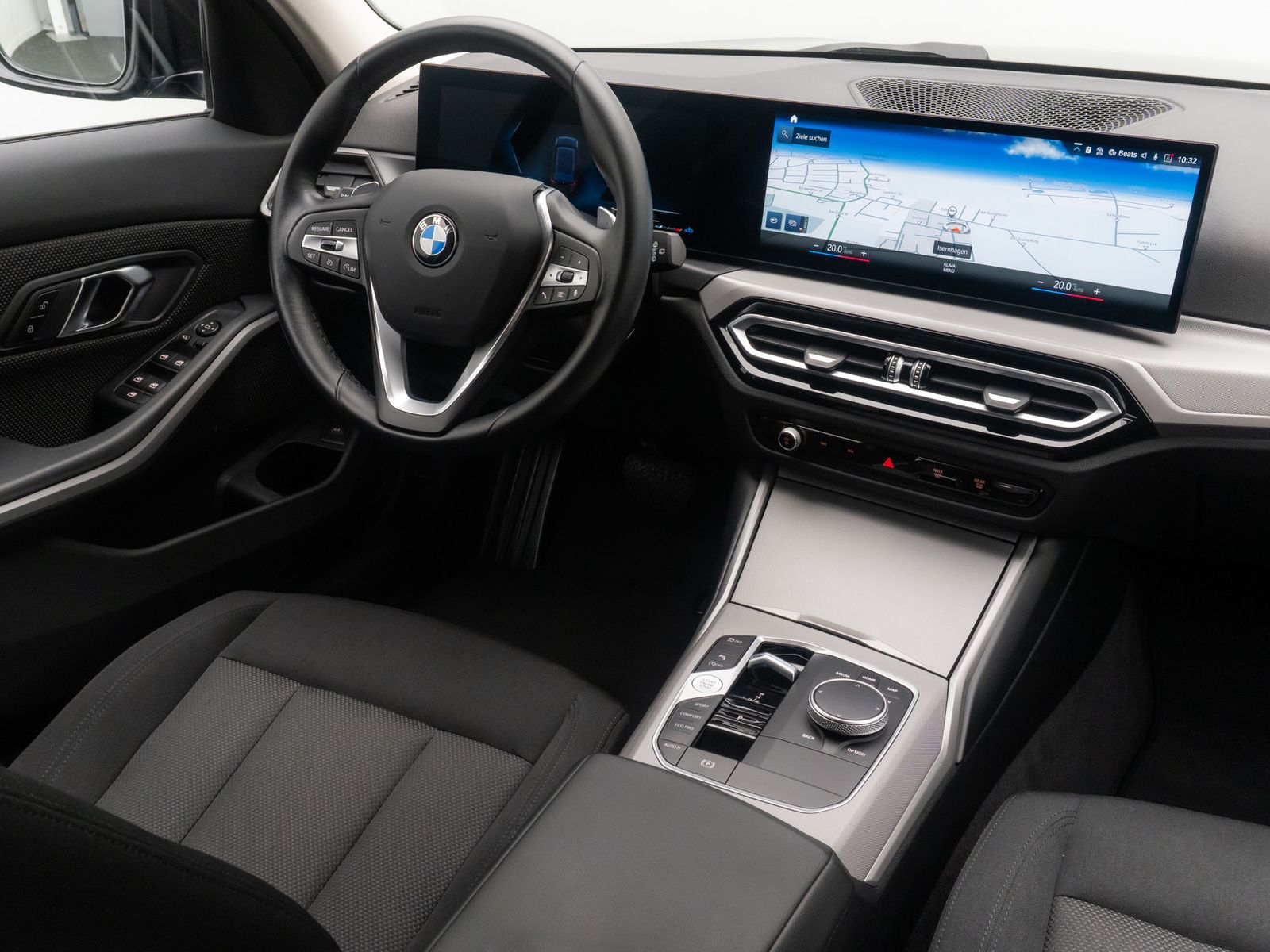 Fahrzeugabbildung BMW 318i GeschwindigR DAB PDC Widscreen CockpitPlus
