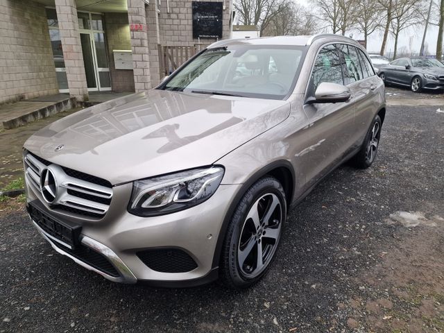 Mercedes-Benz GLC 250 4Matic 55.500 km /Navi /LED / Kamera