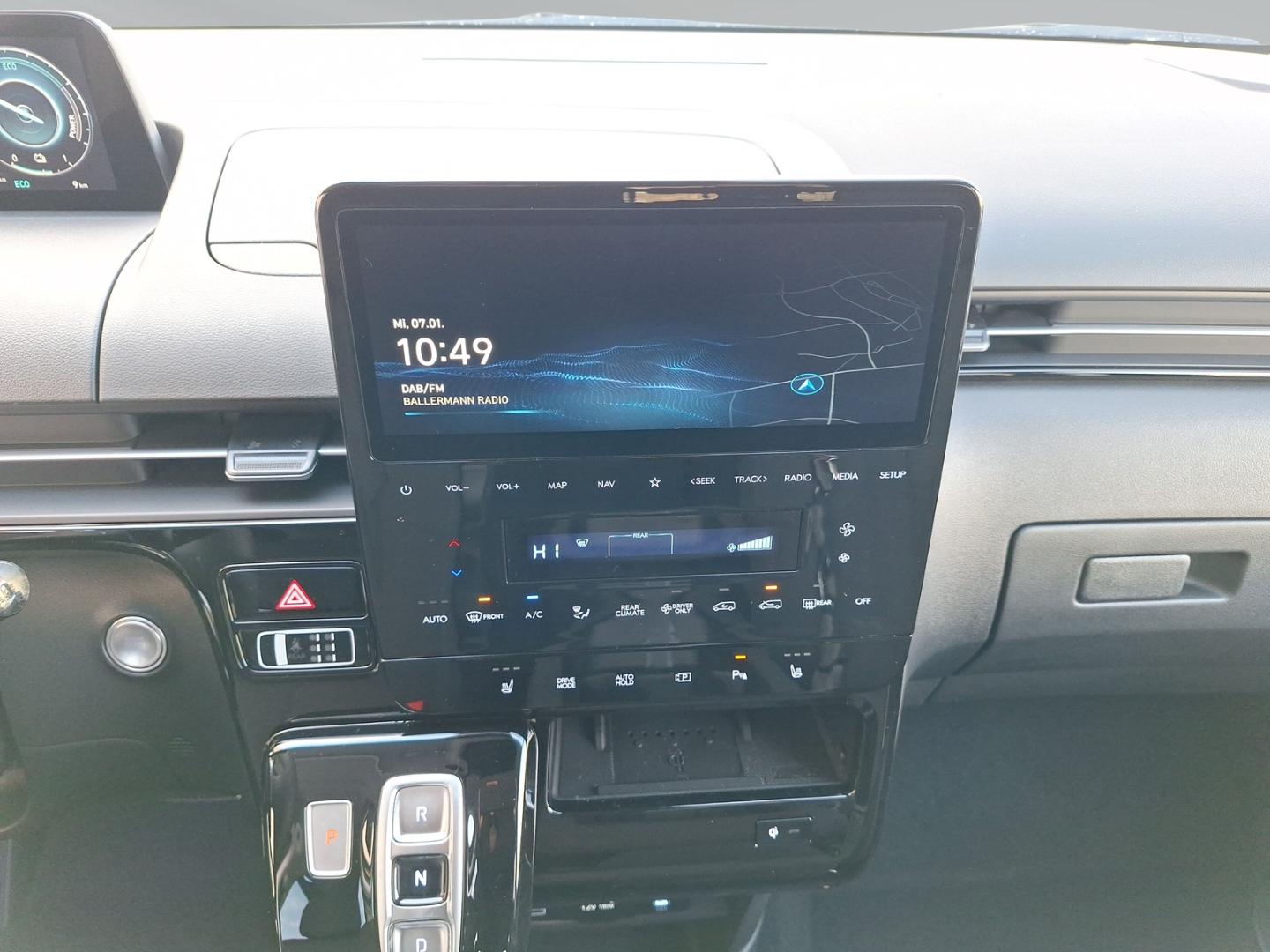 Hyundai STARIA Hybrid AT TREND 9-S LED Navi 360° Privacy