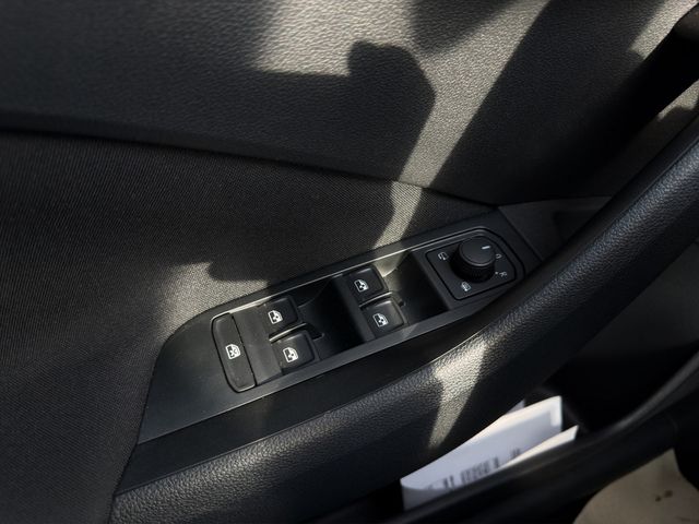 Kamiq Selection 1.0 TSI DSG AHK, LED, Lenkradhei