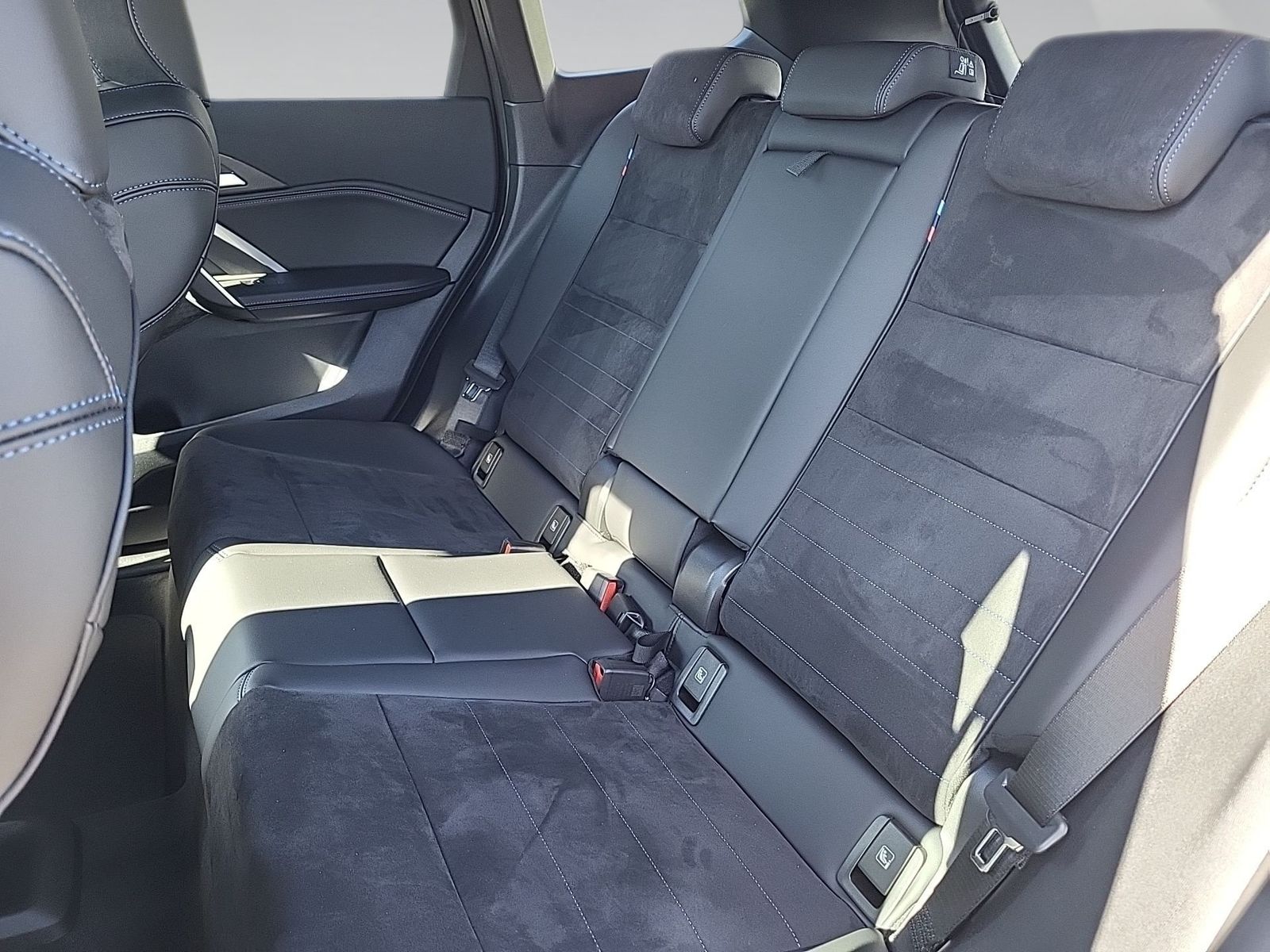 BMW iX1 - Bild 8
