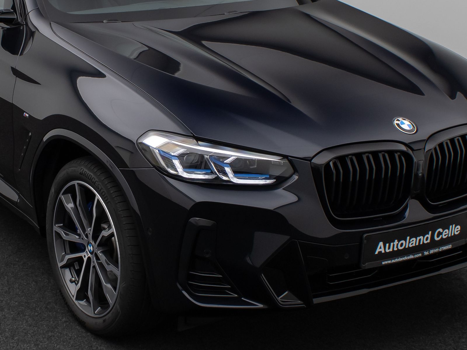 Fahrzeugabbildung BMW X3 M40i Panorama Laser 360°HUD DAB H/K Komfort