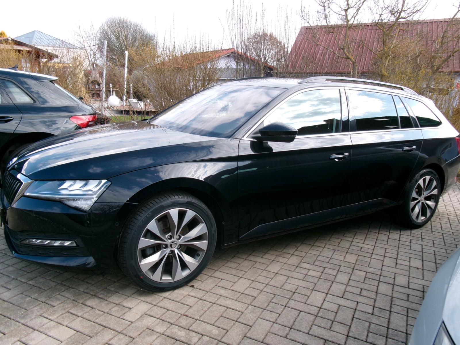 Skoda Superb Combi Ambition AHK,1.Hand 200 PS TDI