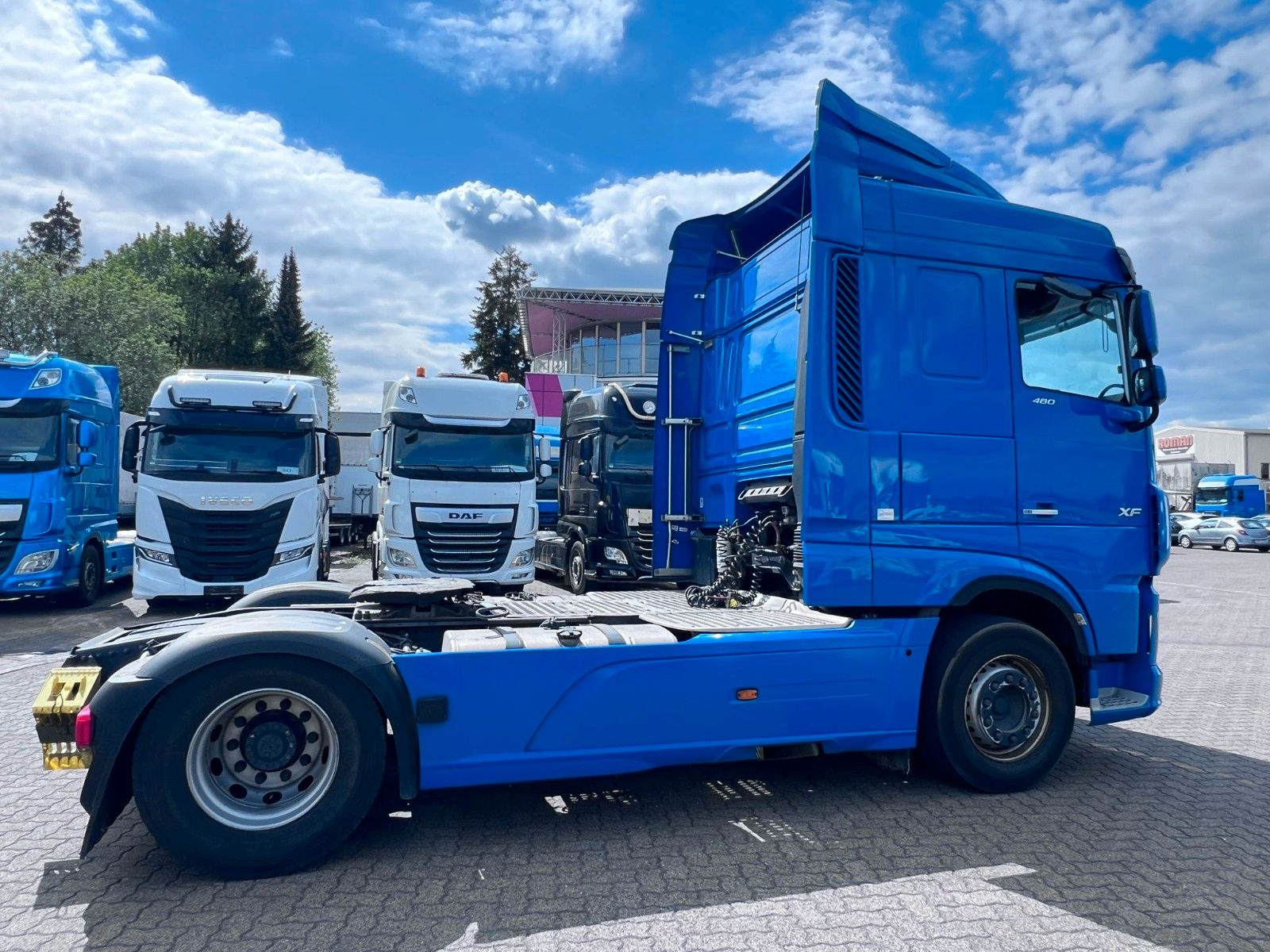 Fahrzeugabbildung DAF XF 480 FT, SC, Intarder