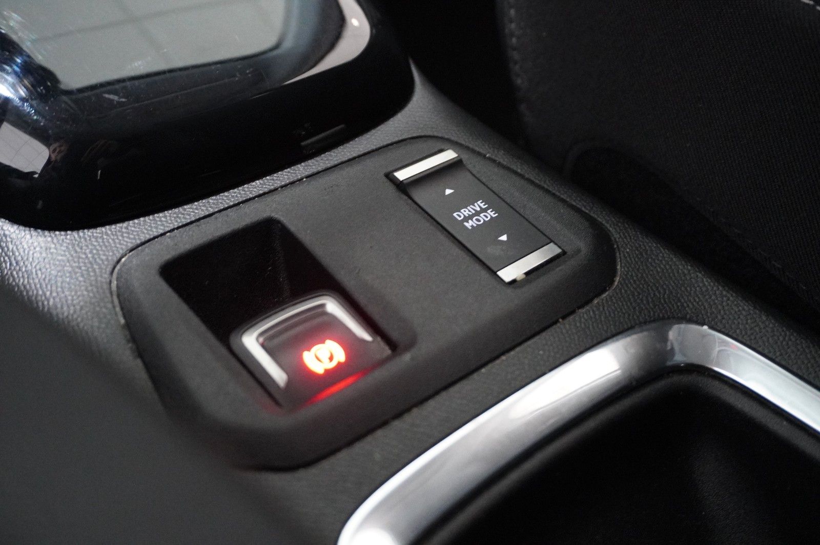 Fahrzeugabbildung Opel Corsa F 1.2T ELEGANCE NAVI/LED/KAMERA/SPORT/DAB+