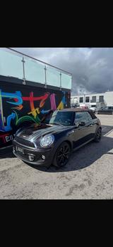 MINI Mini Cooper S Cabrio Sondermodell Highgate - MINI Cooper S Cabrio: Highgate