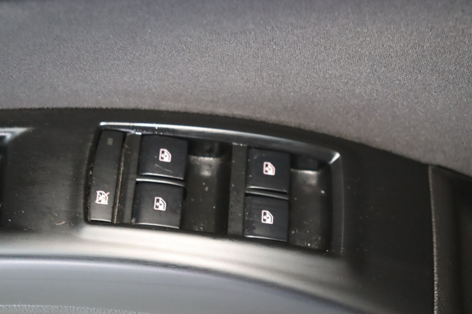 Fahrzeugabbildung Opel Meriva 1.4 Edition * Tempomat * PDC