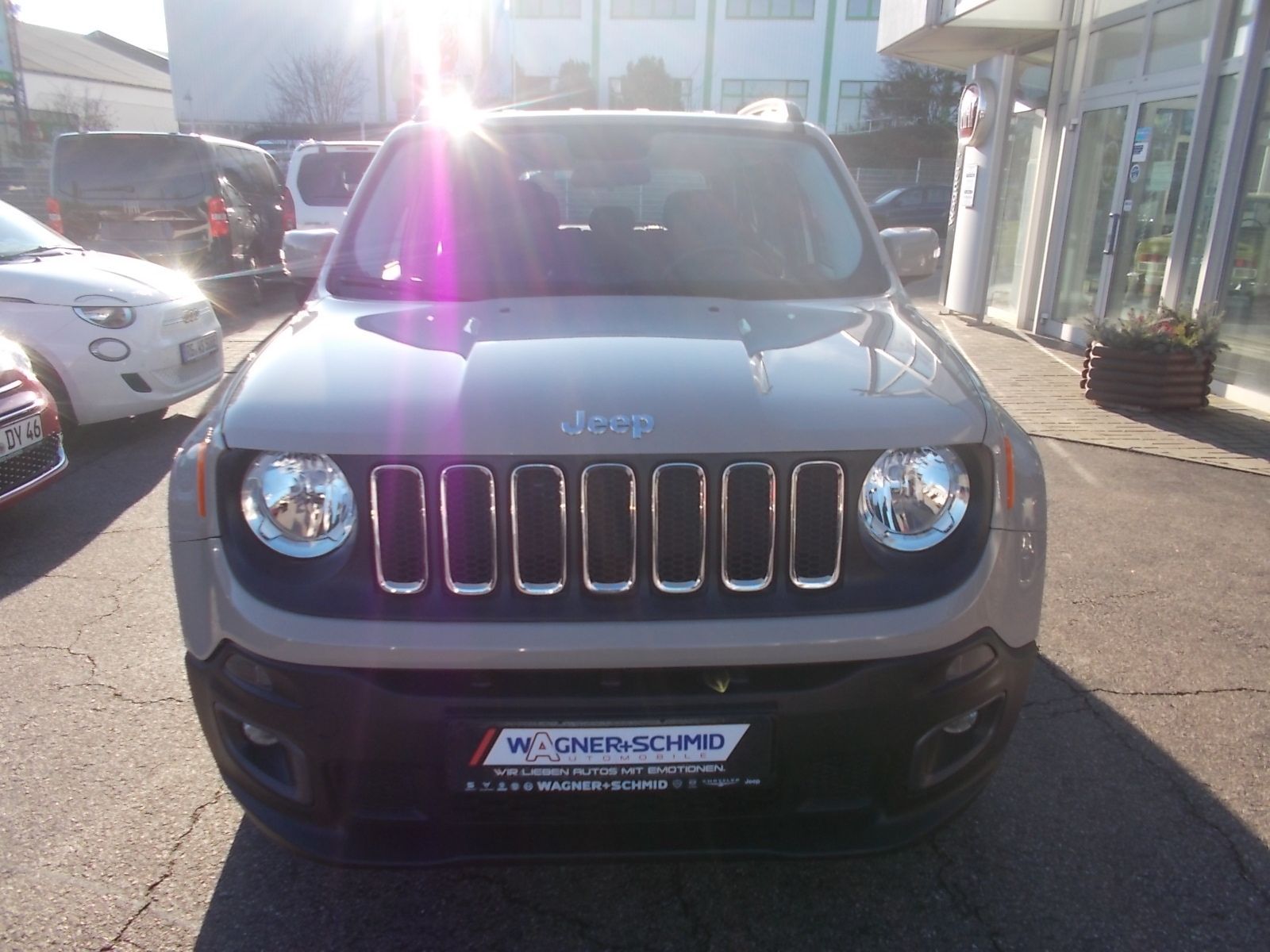 Fahrzeugabbildung Jeep Renegade Longitude 1,4 MultiAir 4x2 NAVI + SHZ