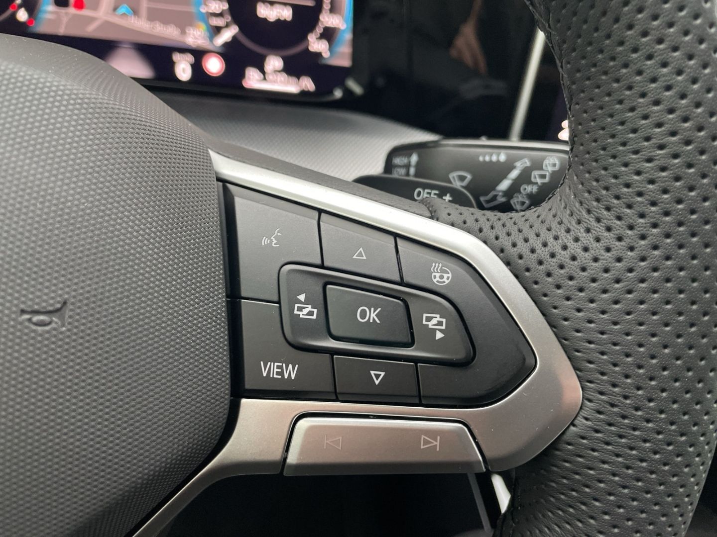 Golf VIII R-Line 2.0 TDI DSG Black Style Kamera