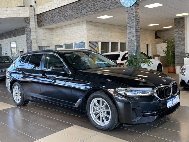 BMW 530 d xDrive*HUD*Leder*LED*Standheiz*LiveCockpit