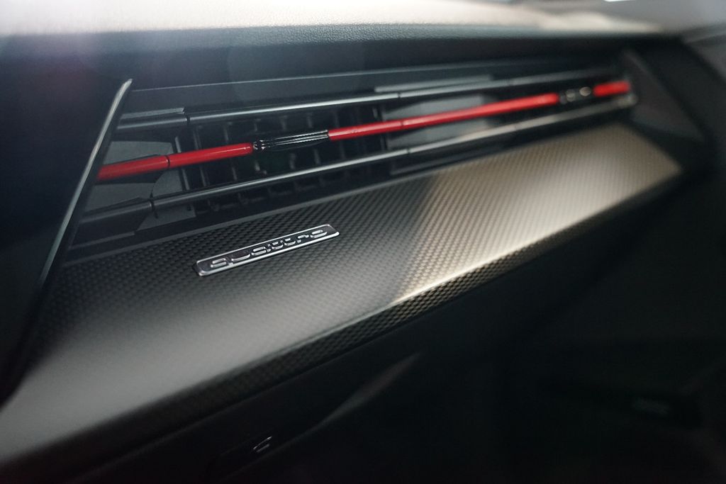 AUDI RS3 Sportback | Panoramic Roof | Bucket Seats | Carbon Fiber AUDI RS3 Sportback | Panoramic Roof | Bucket Seats | Carbon Fiber