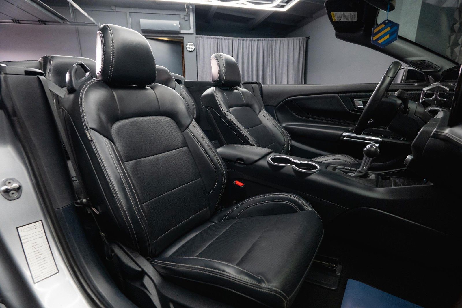 Fahrzeugabbildung Ford Mustang GT Cabrio DARK HORSE PREMIUM MY2024 19%