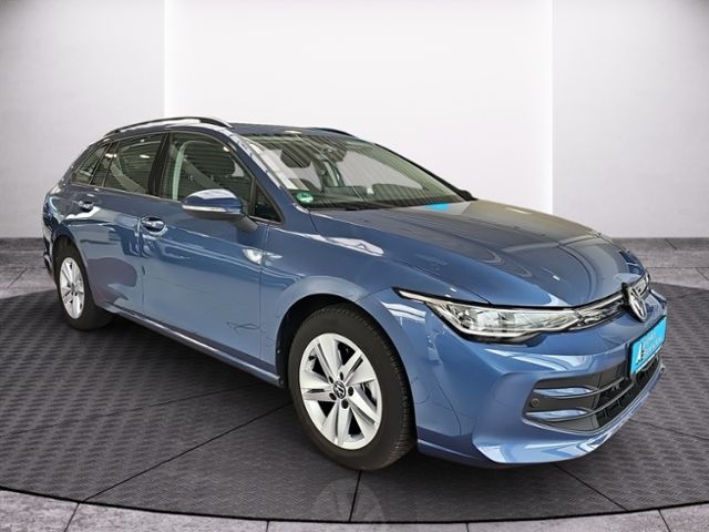 Fahrzeugabbildung Volkswagen Golf Variant 1.5 TSI Life STANDHZ NAVI AHK 4xSHZ