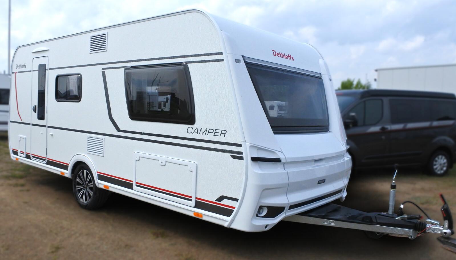 Dethleffs Camper 490 EST Fußbodenheizung, Bugfenster