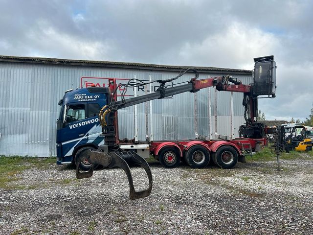 Volvo FH16 750, 8x4 TIMBER TRUCK + HIAB CRANE