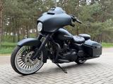 Harley-Davidson Street Glide - Motorräder in Hannover