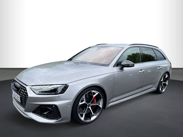 Audi RS 4 Avant 2.9 TFSI QUATTRO, PANO, AHK, SHZ, LED