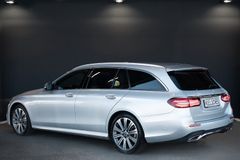 MERCEDES-BENZ E 400 d T 4M Avantgarde *Widescreen*Memory*AHK*