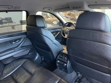 BMW 530 d xDrive *VOLLLEDER*NAVI*AHK*4-ZONEN KLIMA*