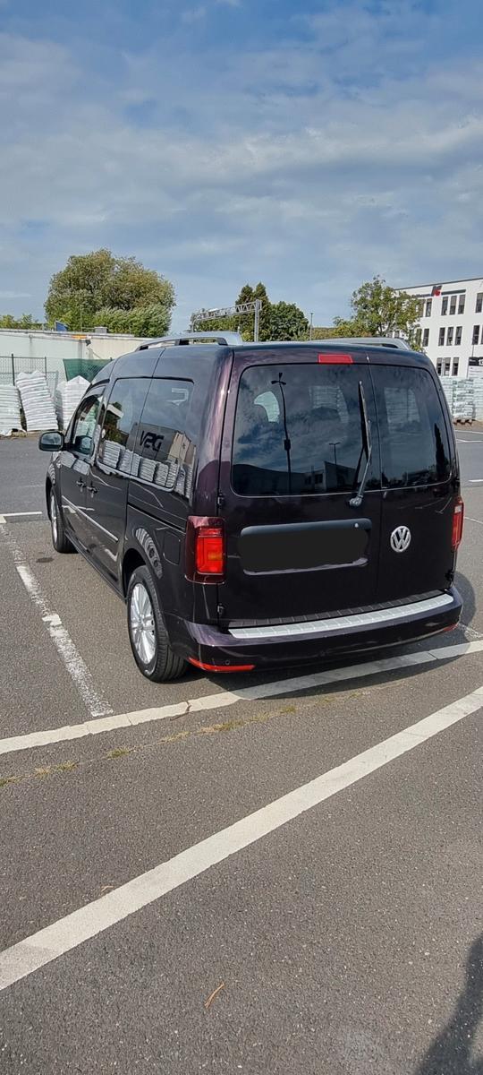 Volkswagen Caddy 2,0TDI 110kW BMT DSG Highline 5-Sitzer