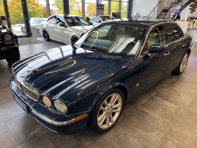 Jaguar XJ 2.7 D XJ6 Sovereign *Klima*Navi*PDC*Bluetooth